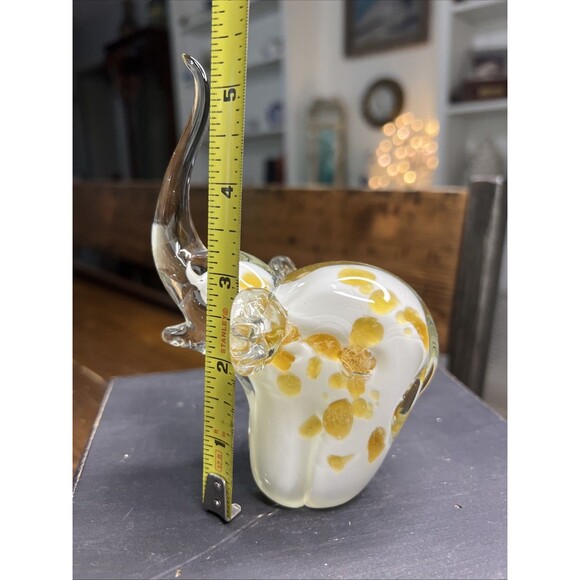 Elephant Art Glass White With Gold Spots Trunk Up Paperweight Figurine , 5 1/2 “ - Picture 5 of 7